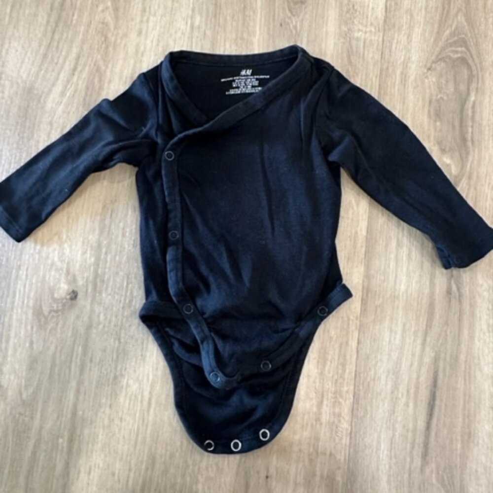 H&M- Black Bodysuit. Size 3M